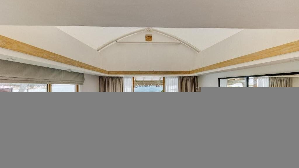 Cinnamon Hakuraa Huraa Maldives