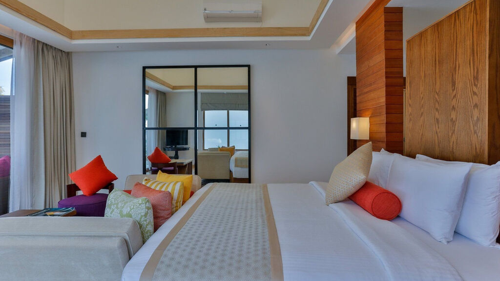 Cinnamon Hakuraa Huraa Maldives