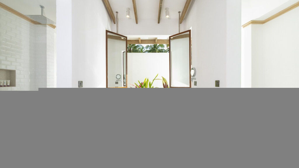 Cinnamon Hakuraa Huraa Maldives