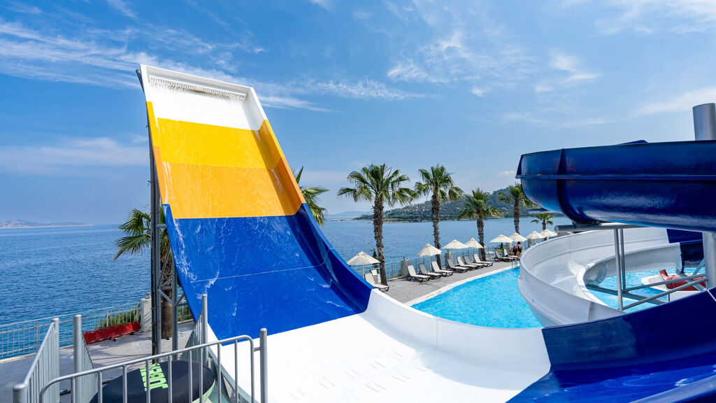 Blue Dreams Resort