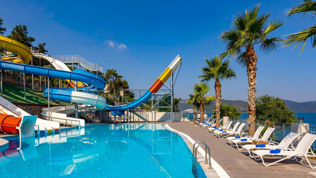 Blue Dreams Resort
