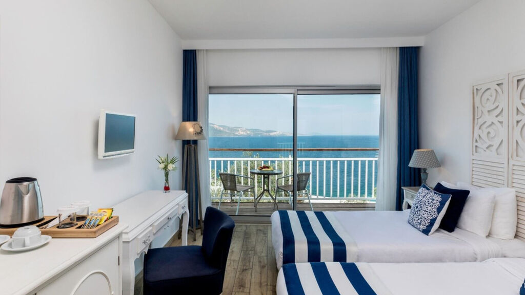 Blue Dreams Resort