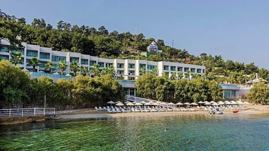 Blue Dreams Resort