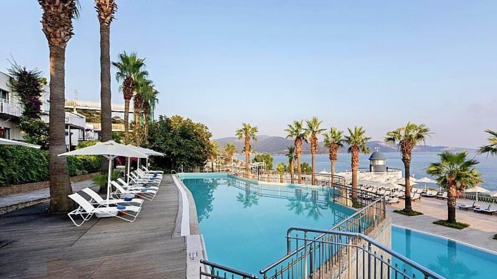 Blue Dreams Resort