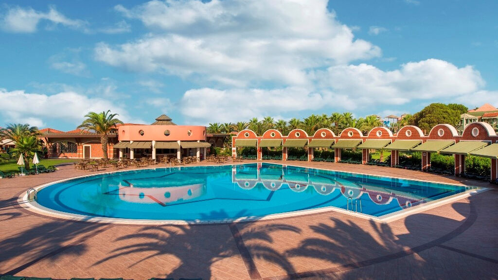 Club Mega Saray