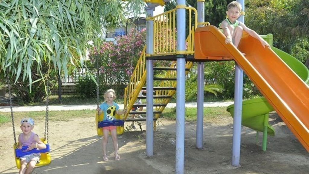 Club Serena Beach