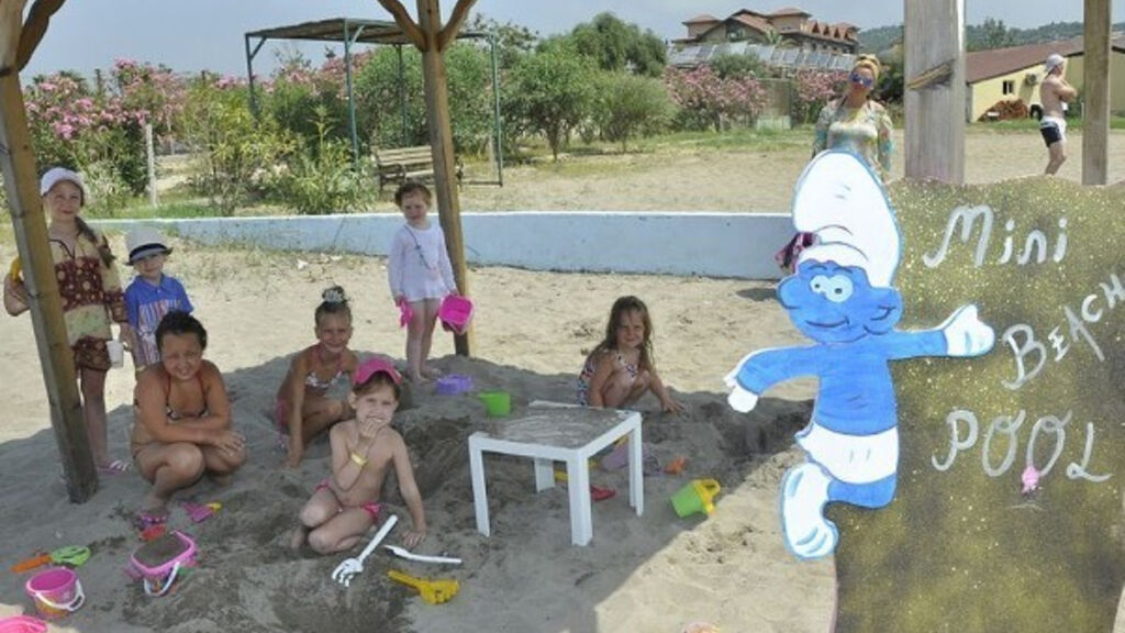 Club Serena Beach