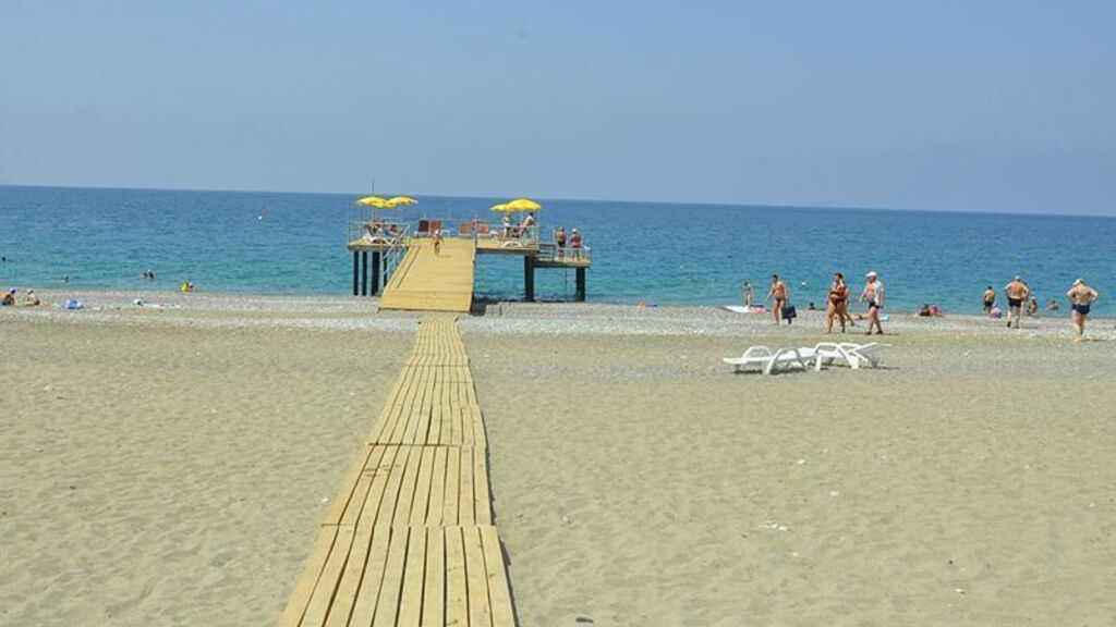 Club Serena Beach