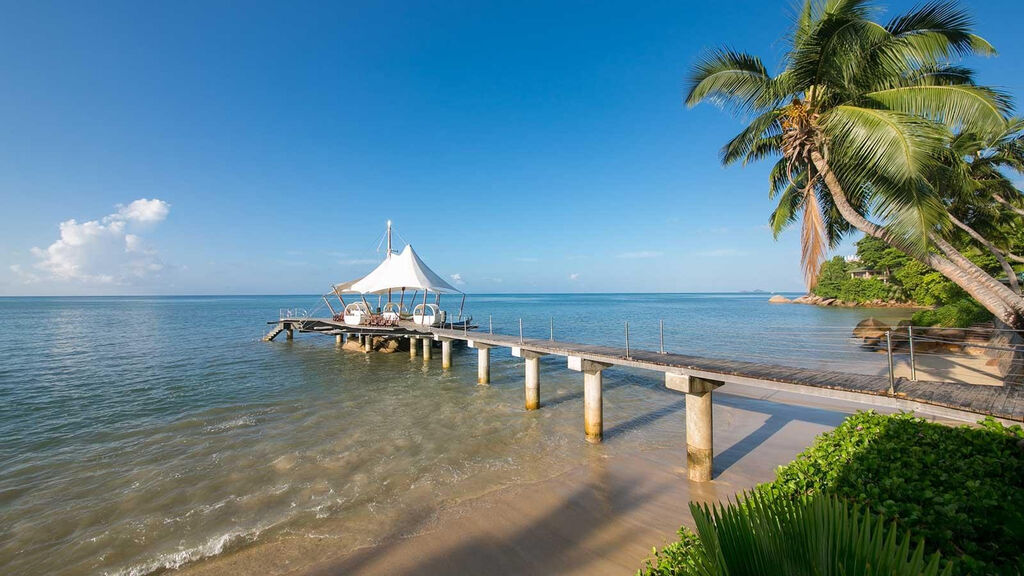 Coco De Mer & Black Parrot Suites