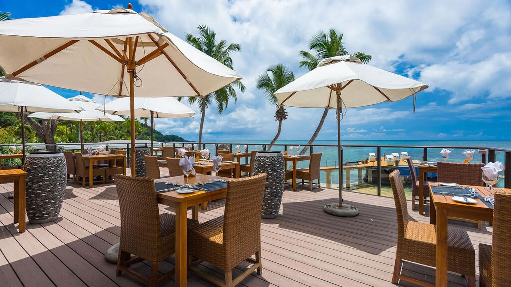 Coco De Mer & Black Parrot Suites