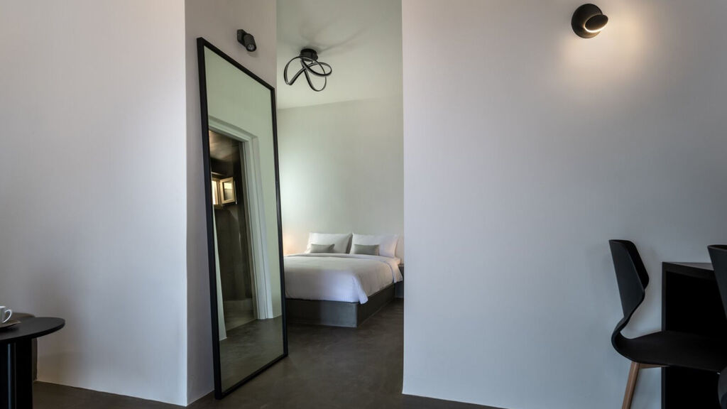 Colombo'S Beachfront