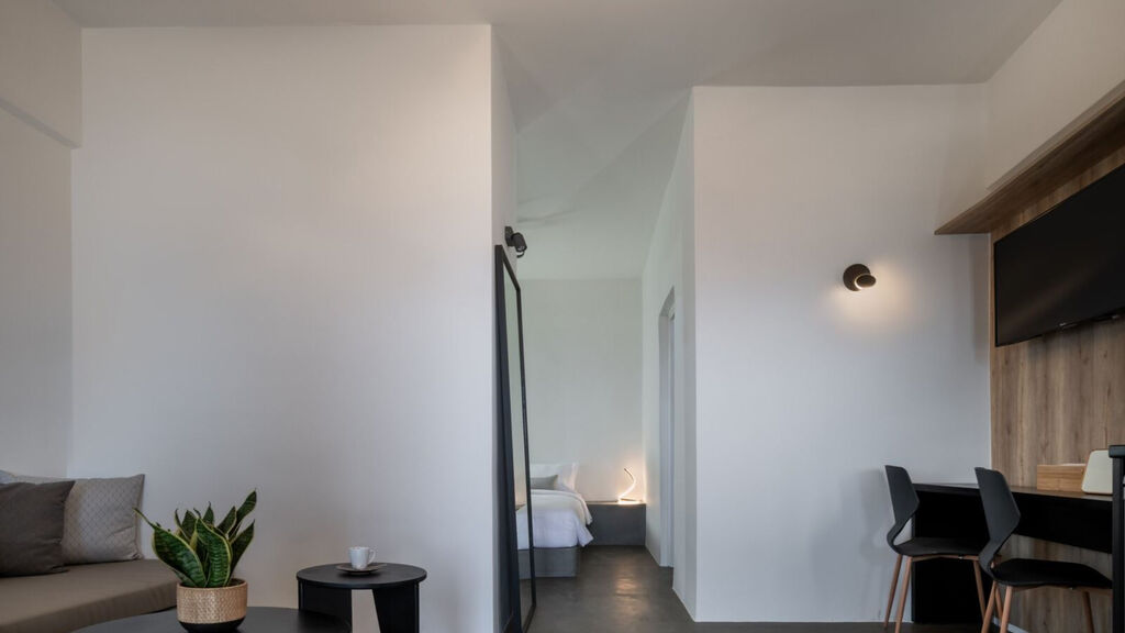 Colombo'S Beachfront