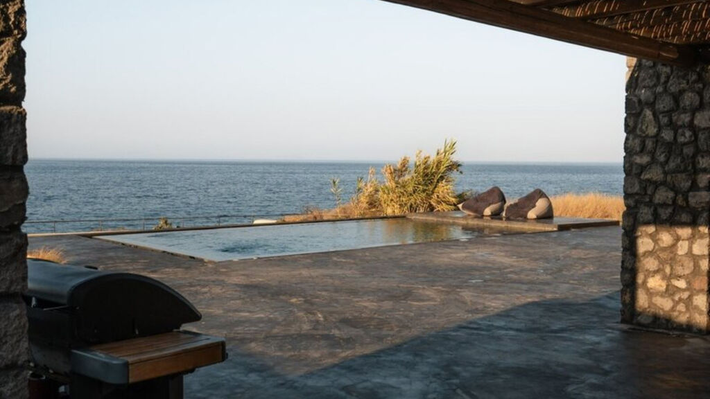 Colombo'S Beachfront