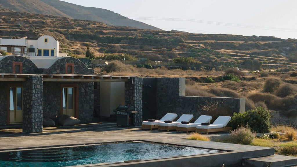 Colombo'S Beachfront