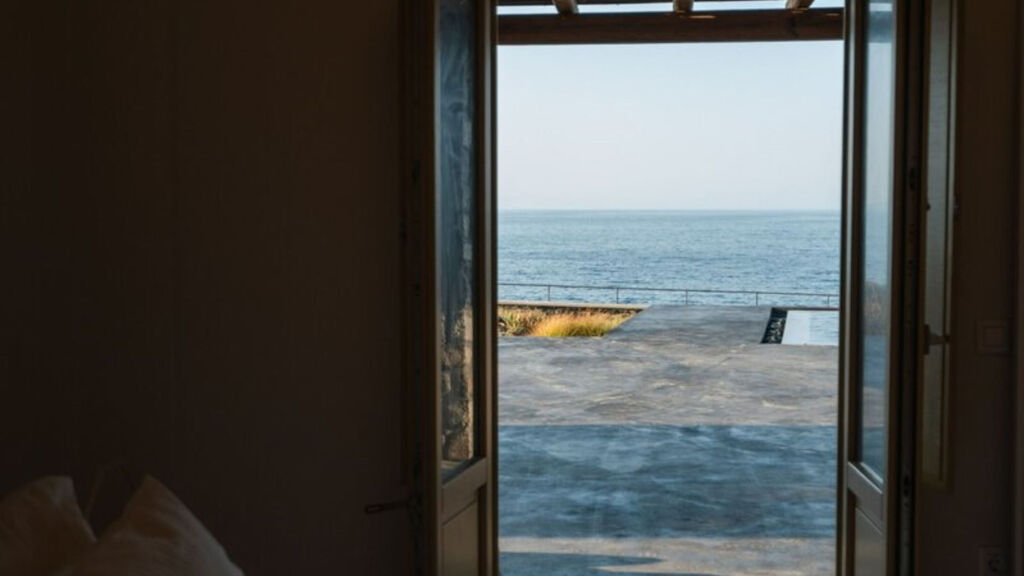 Colombo'S Beachfront