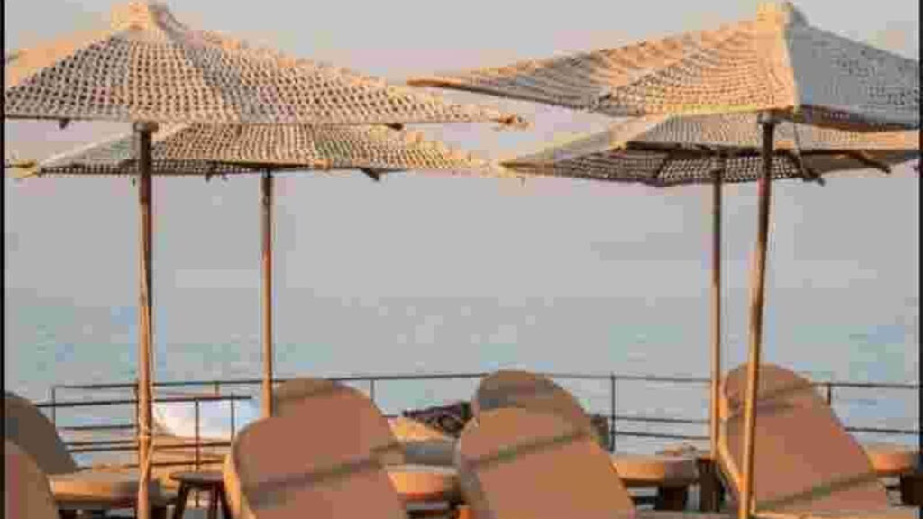 Colombo'S Beachfront