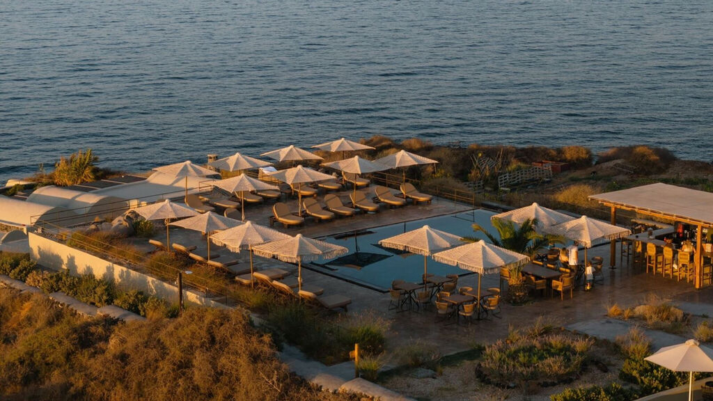 Colombo'S Beachfront