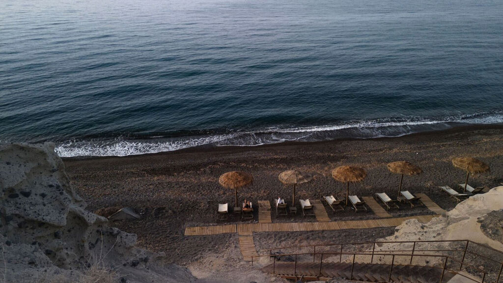 Colombo'S Beachfront
