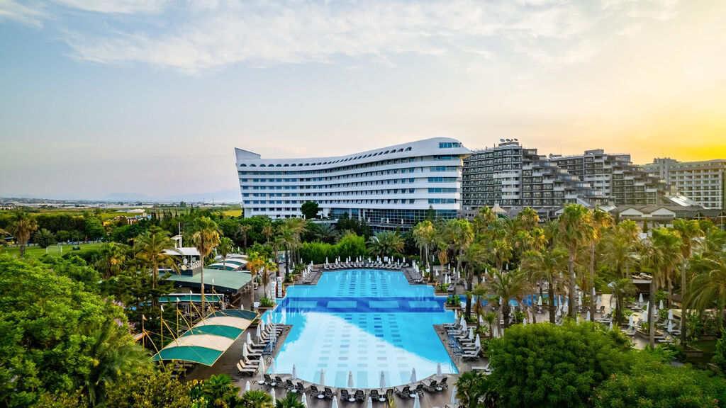 Concorde Deluxe Resort