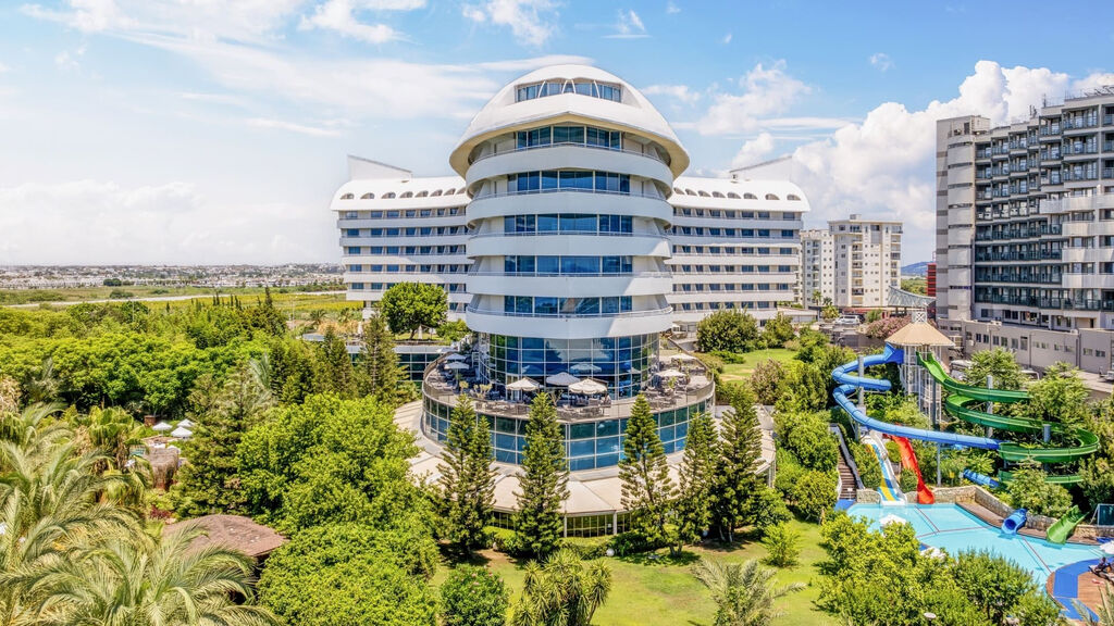 Concorde Deluxe Resort