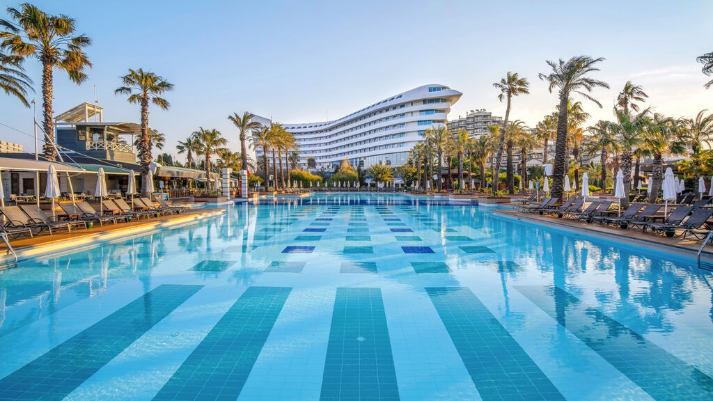 Concorde Deluxe Resort