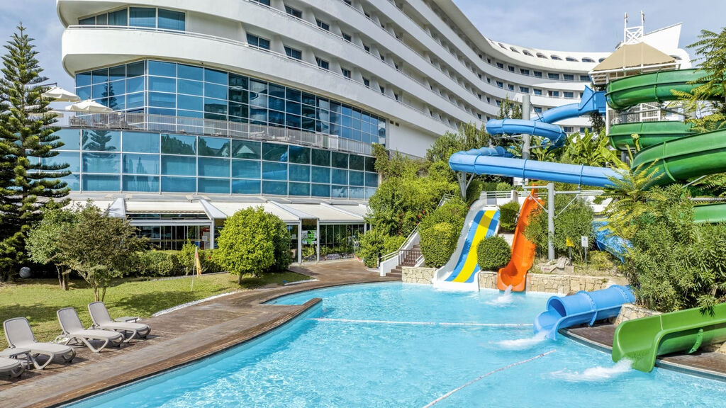 Concorde Deluxe Resort