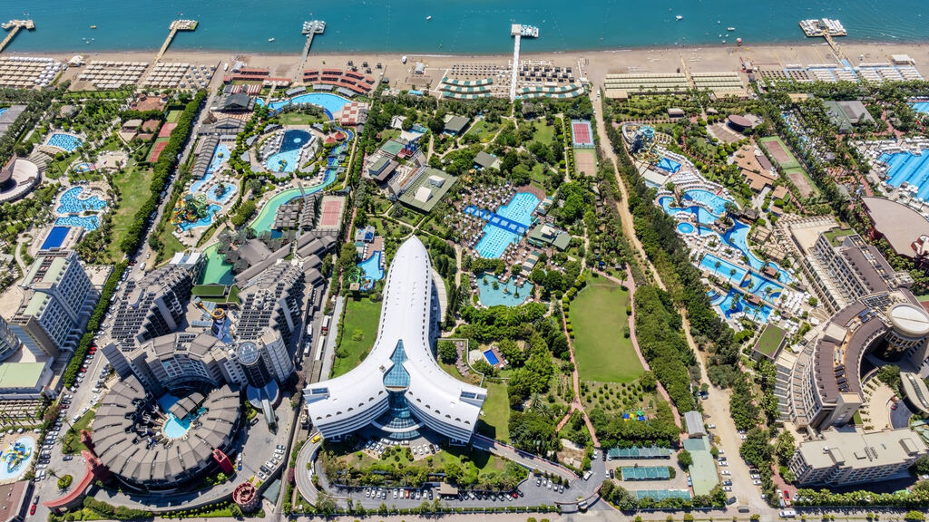 Concorde Deluxe Resort