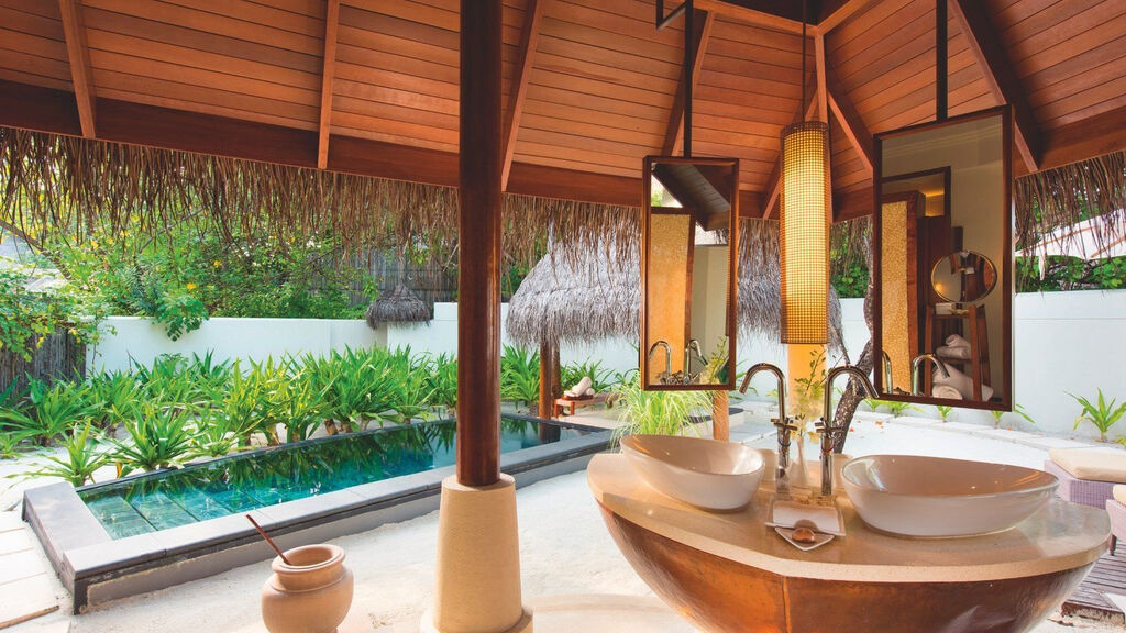 Constance Halaveli Maldives