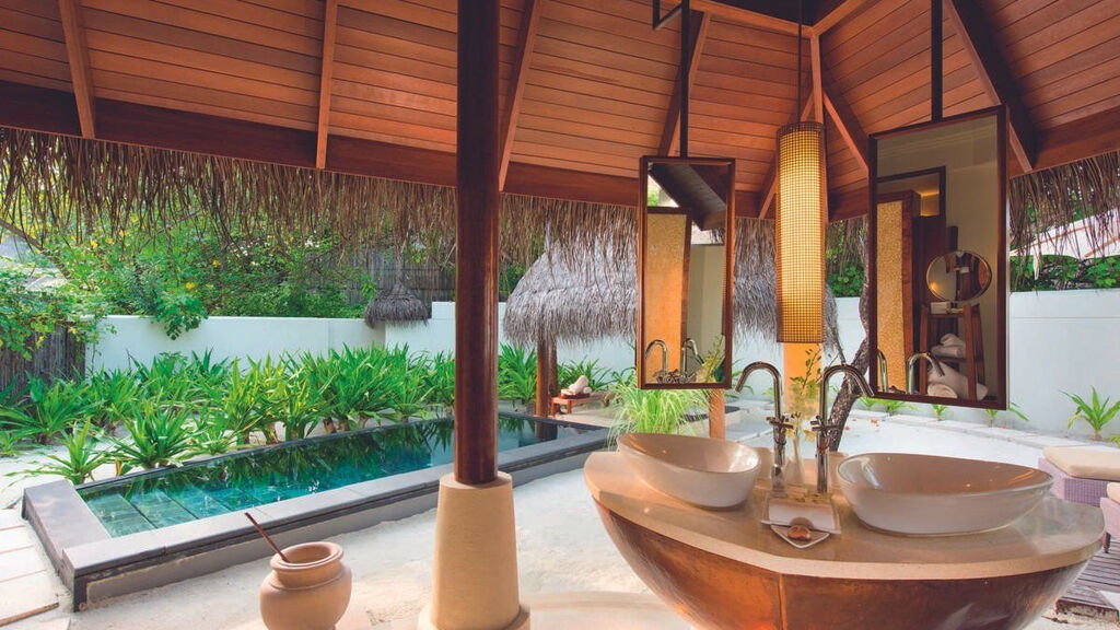 Constance Halaveli Maldives