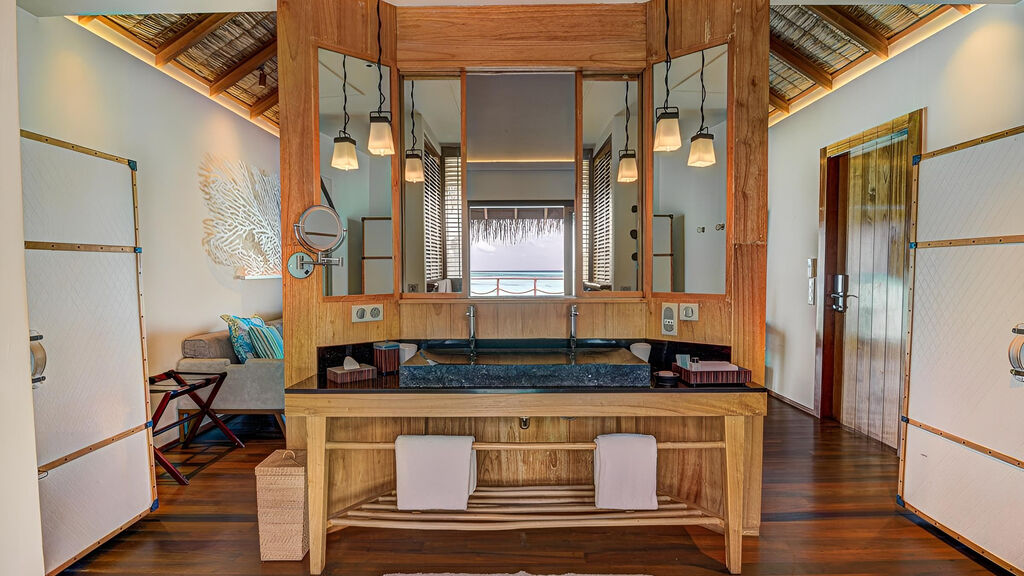 Constance Moofushi Maldives
