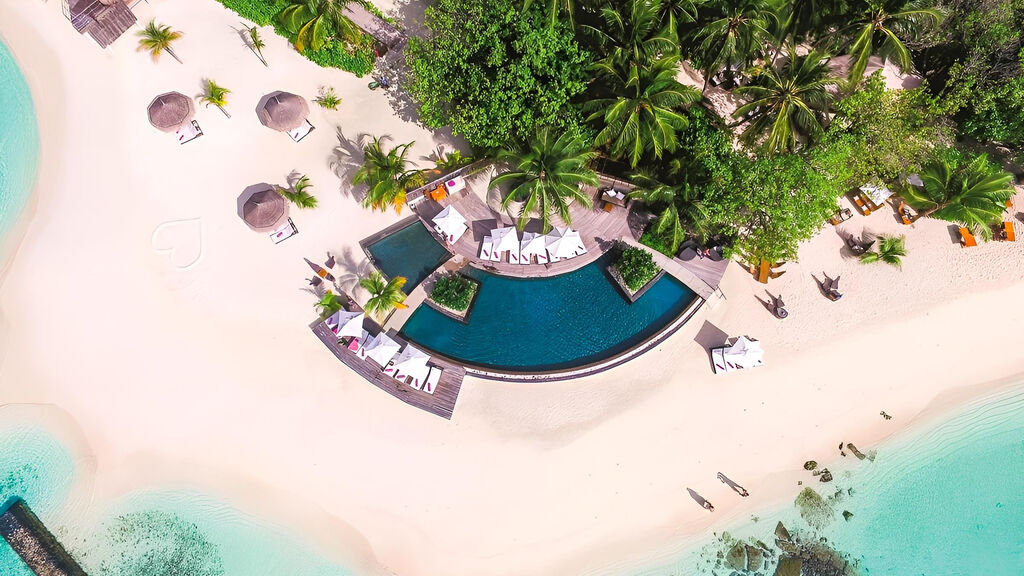 Constance Moofushi Maldives