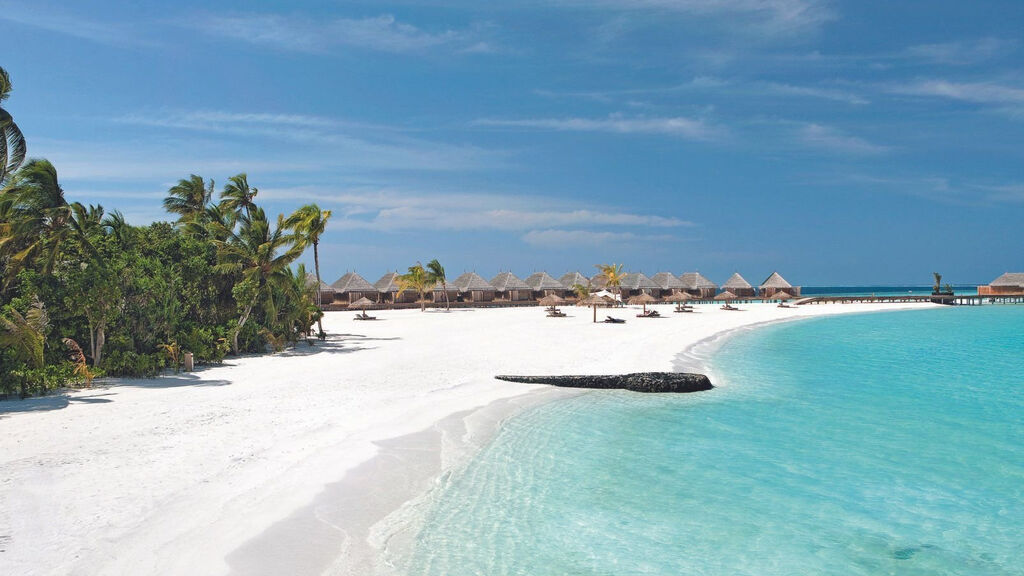 Constance Moofushi Maldives