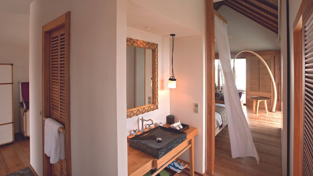 Constance Moofushi Maldives