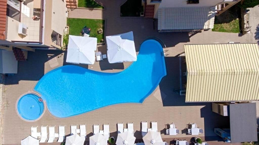 Cooee Mediterranean Beach