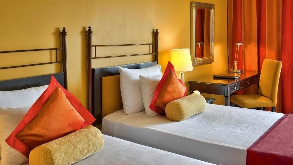 Corinthia St. George'S Bay