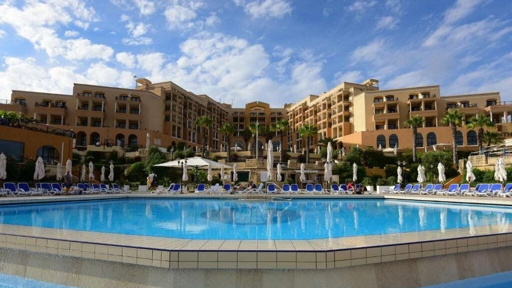 Corinthia St. George'S Bay