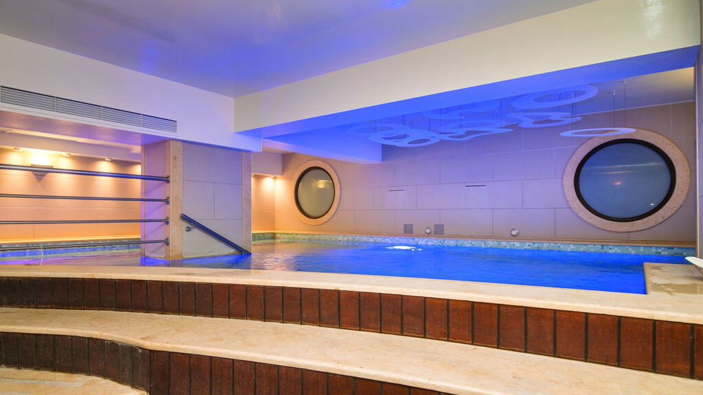 Cosmopolitan Hotel & Spa