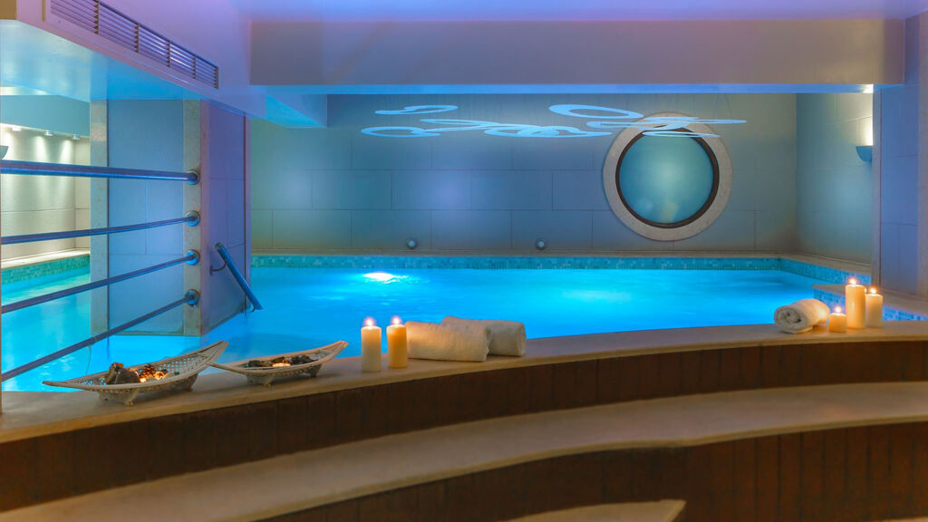 Cosmopolitan Hotel & Spa