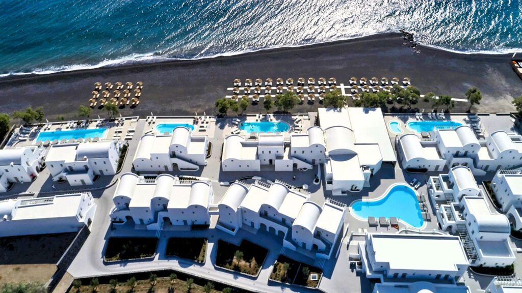 Costa Grand Resort & Spa