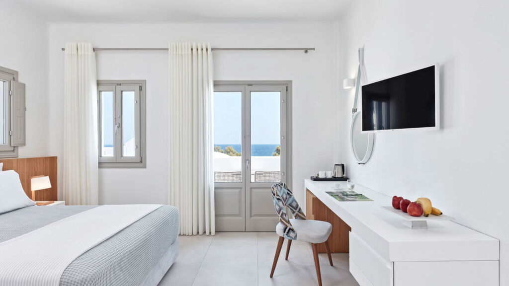 Costa Grand Resort & Spa