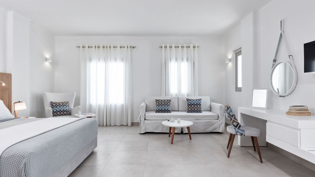 Costa Grand Resort & Spa