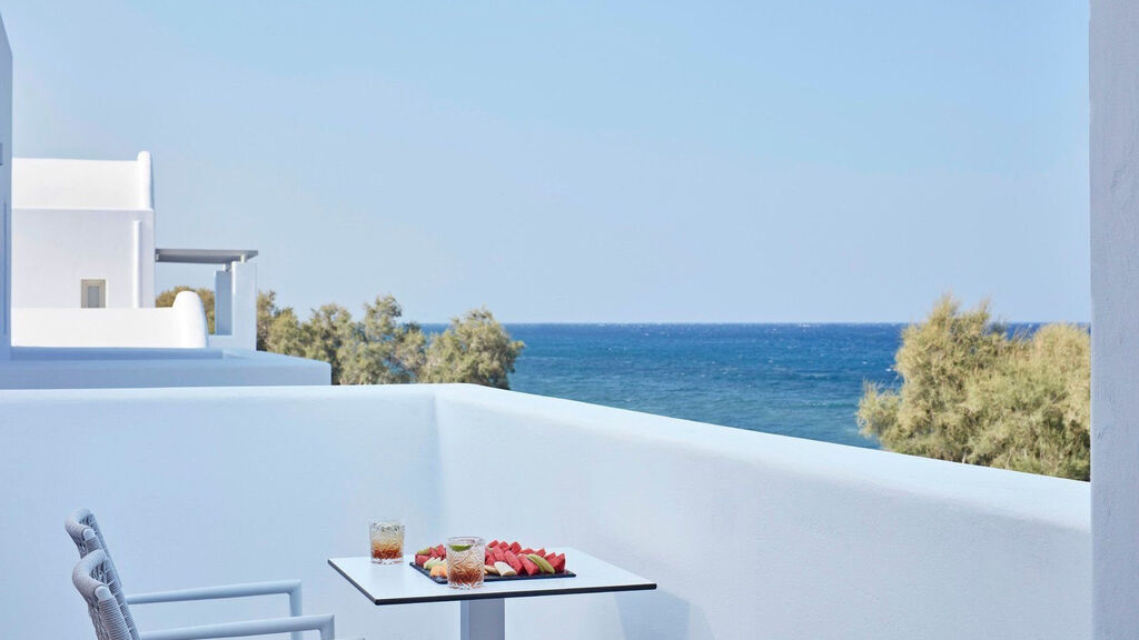 Costa Grand Resort & Spa