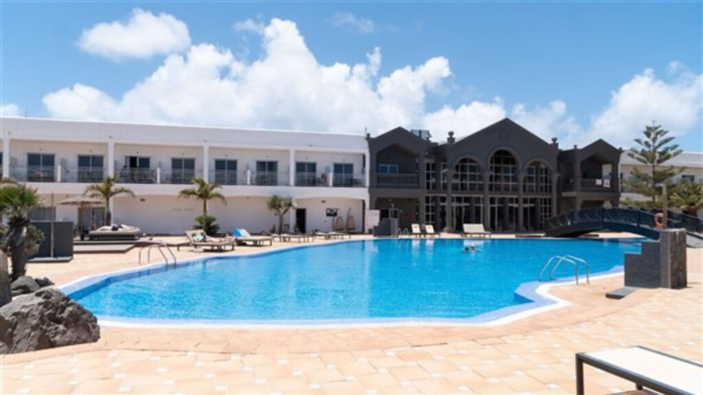 Coral Cotillo Beach