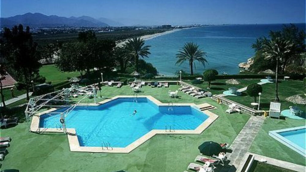 Crown Plaza