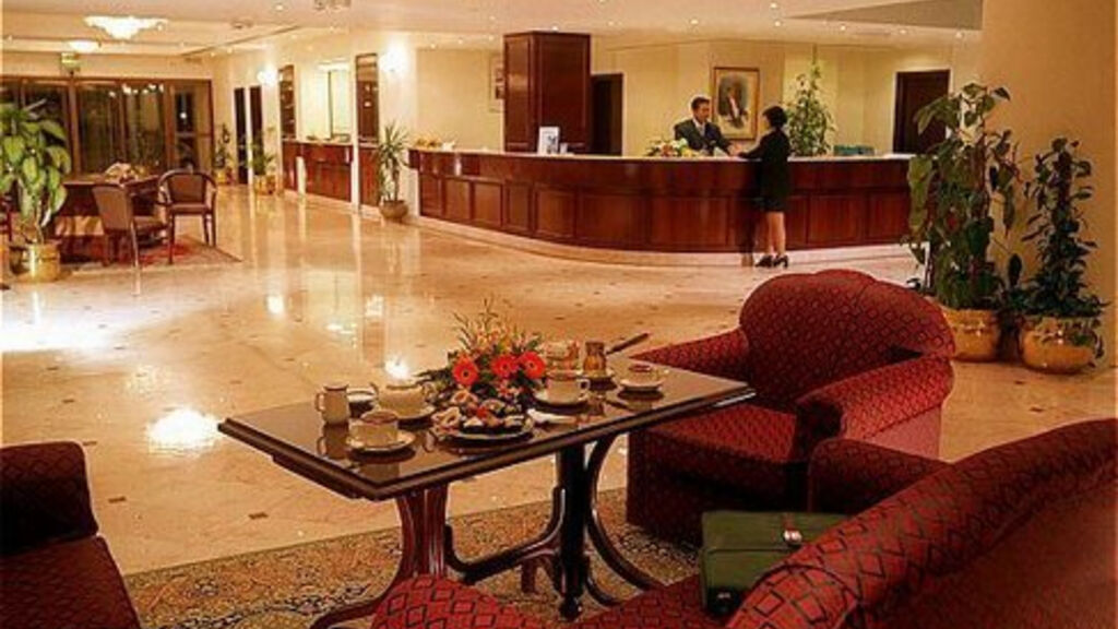 Crown Plaza