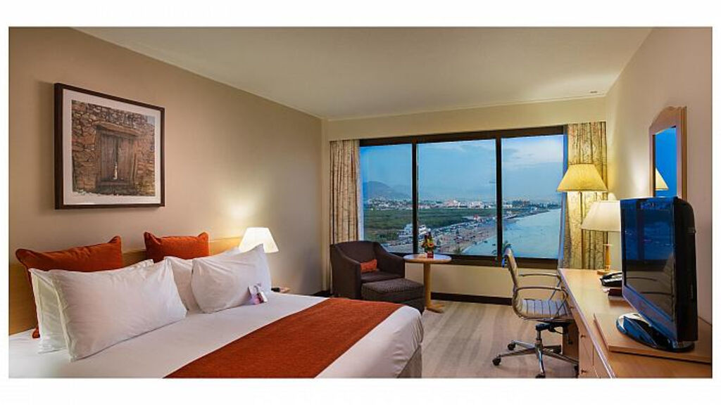 Crowne Plaza Muscat