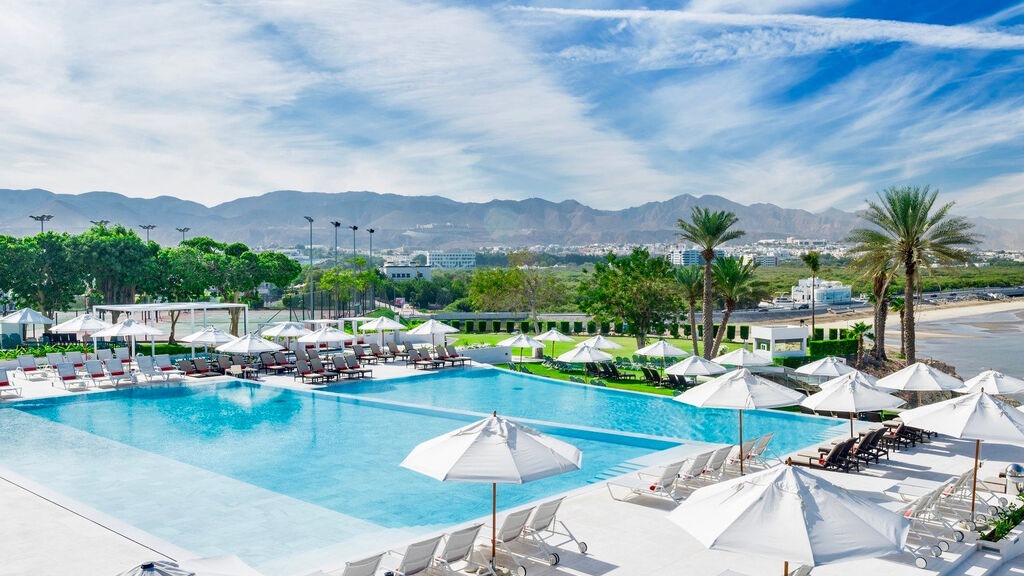 Crowne Plaza Muscat