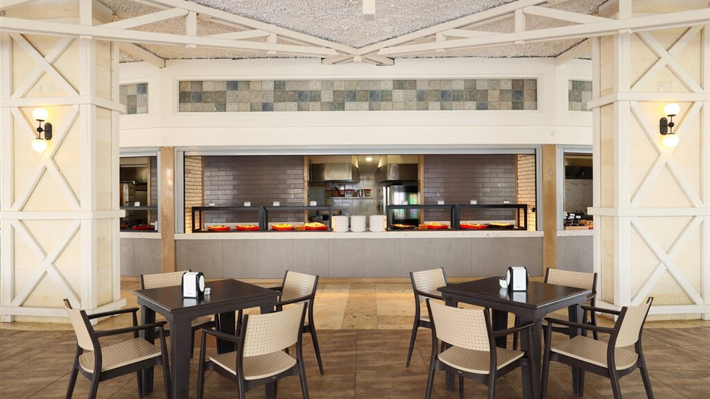 Crystal Admiral Resort Suites