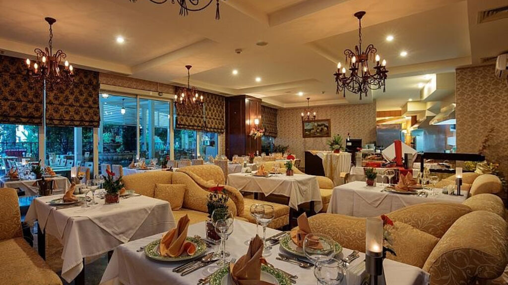 Crystal Admiral Resort