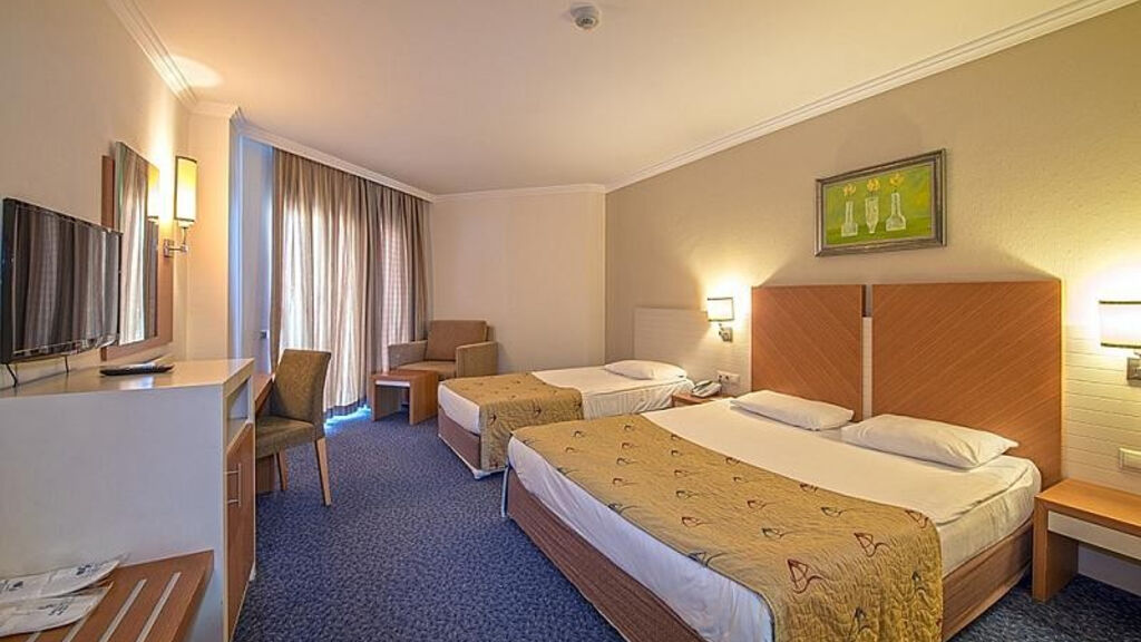 Crystal Admiral Resort